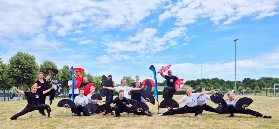 Tai Chi Lehrgang „24er Peking Form mit Doppelfächer“, Moers 2025 mit Meister Michael Maier. © Foto: Michael Maier, 2025.